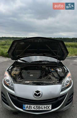 Седан Mazda 3 2011 в 