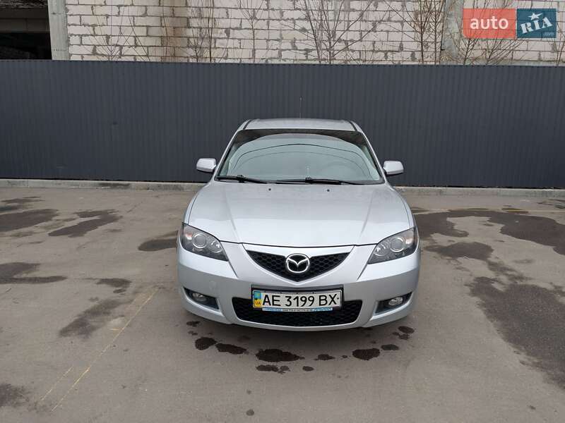 Седан Mazda 3 2007 в Днепре