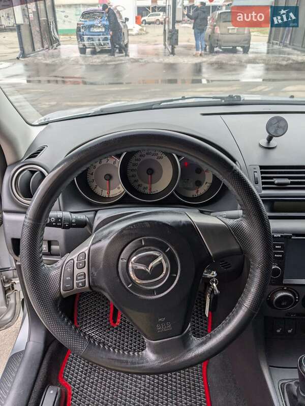Седан Mazda 3 2007 в Днепре