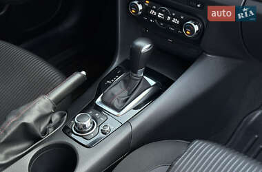 Седан Mazda 3 2013 в 