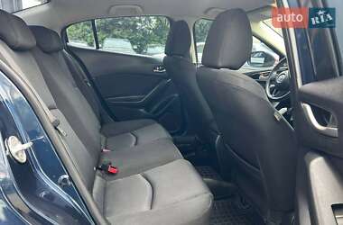 Седан Mazda 3 2015 в 