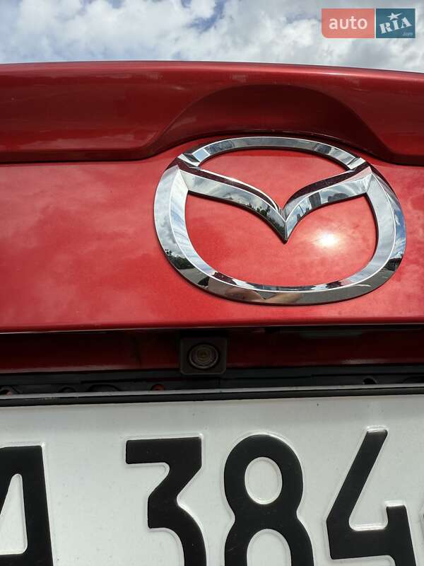 Седан Mazda 3 2018 в Киеве
