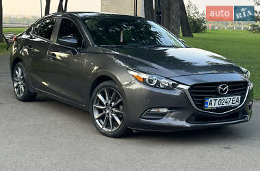 Седан Mazda 3 2017 в Киеве