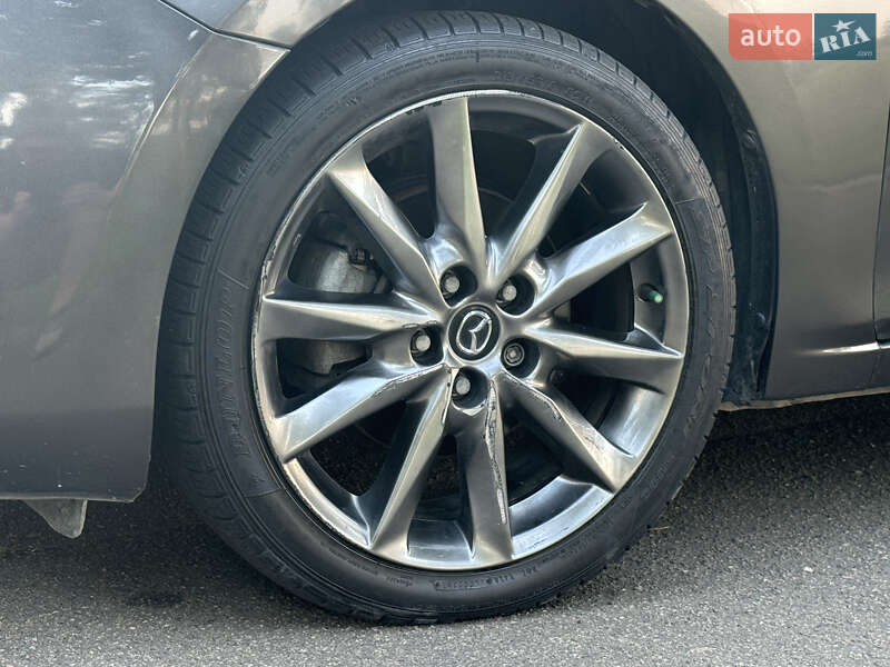 Седан Mazda 3 2017 в Киеве