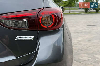 Хэтчбек Mazda 3 2014 в 