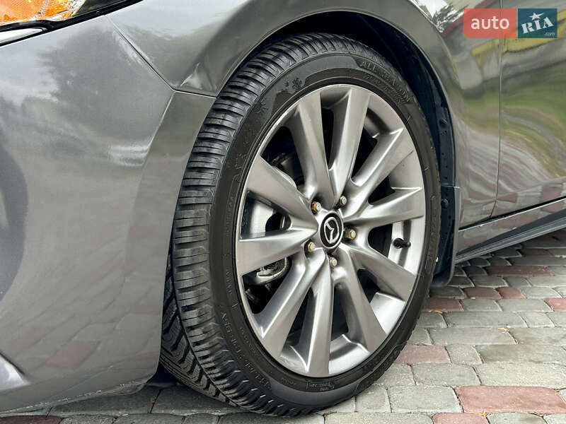 Седан Mazda 3 2019 в Виннице