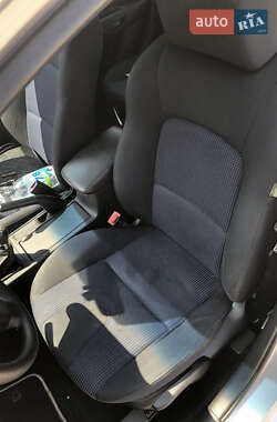 Хэтчбек Mazda 3 2006 в 