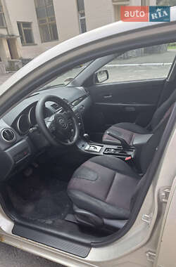 Седан Mazda 3 2005 в 