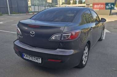 Седан Mazda 3 2012 в 
