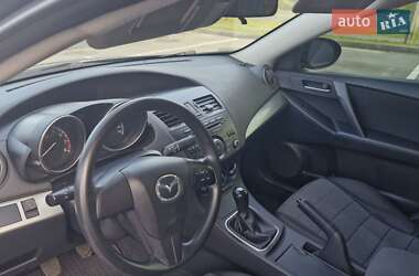 Седан Mazda 3 2012 в 