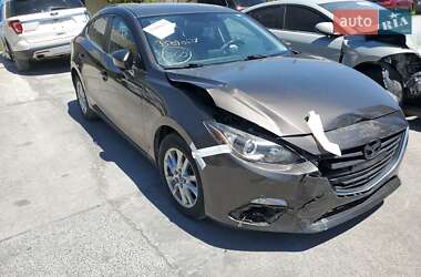 Седан Mazda 3 2013 в Чернівцях