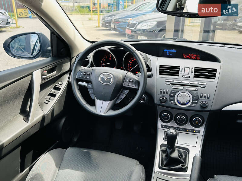 Хэтчбек Mazda 3 2011 в Харькове