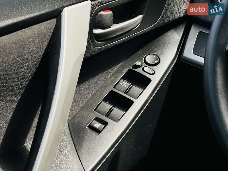 Хэтчбек Mazda 3 2011 в Харькове