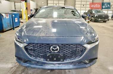 Седан Mazda 3 2023 в 