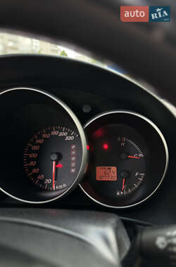 Седан Mazda 3 2004 в 