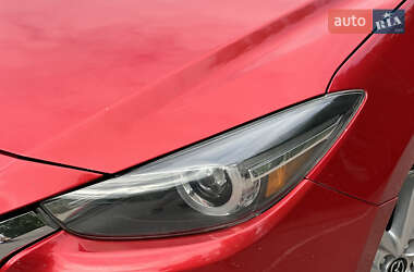Хэтчбек Mazda 3 2017 в 