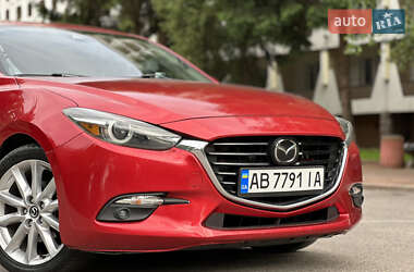 Хэтчбек Mazda 3 2017 в 