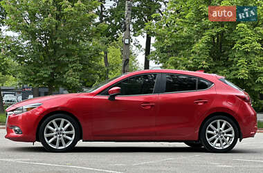 Хэтчбек Mazda 3 2017 в 