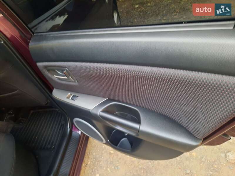 Хэтчбек Mazda 3 2008 в Мукачево