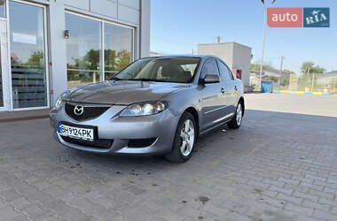 Седан Mazda 3 2006 в Килии