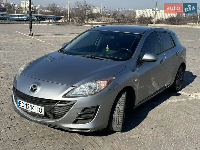 Хэтчбек Mazda 3 2010 в Харькове