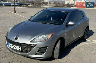 Хэтчбек Mazda 3 2010 в 