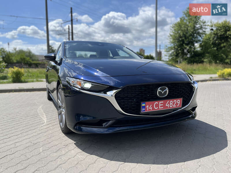 Седан Mazda 3 2021 в Львове