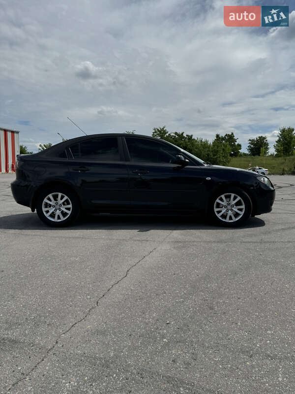Седан Mazda 3 2006 в Харкові