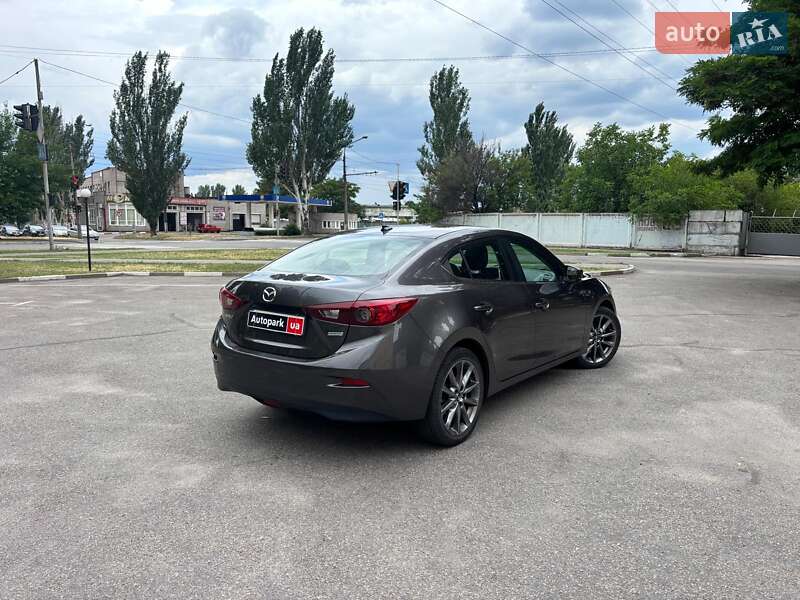Седан Mazda 3 2018 в Запорожье