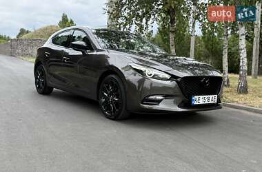 Хэтчбек Mazda 3 2017 в Днепре