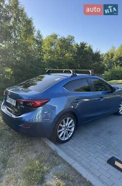 Седан Mazda 3 2017 в 