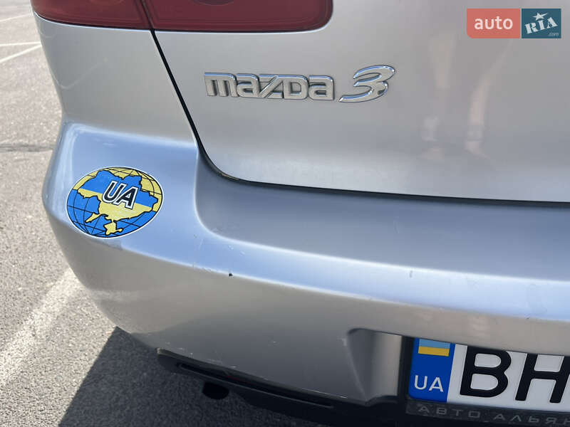 Седан Mazda 3 2004 в Березанке