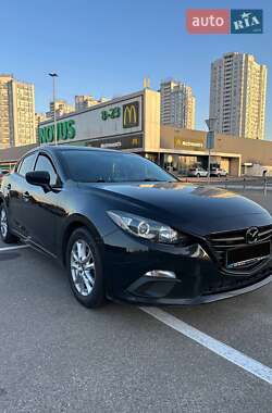 Седан Mazda 3 2016 в 