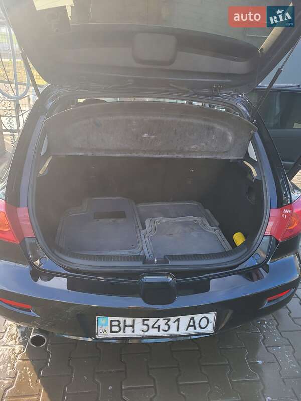 Хэтчбек Mazda 3 2005 в Одессе