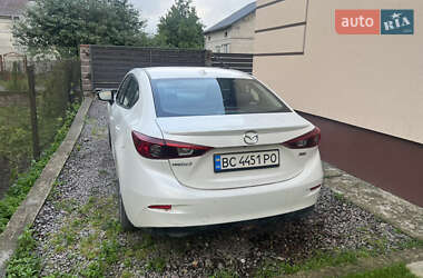 Седан Mazda 3 2015 в 