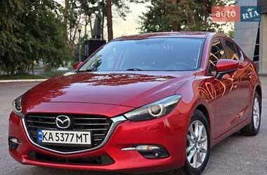 Седан Mazda 3 2016 в 