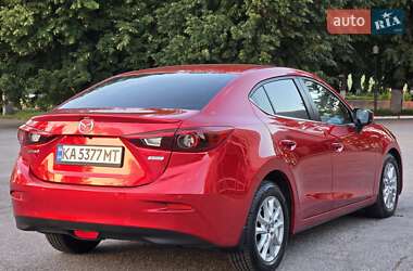 Седан Mazda 3 2016 в 
