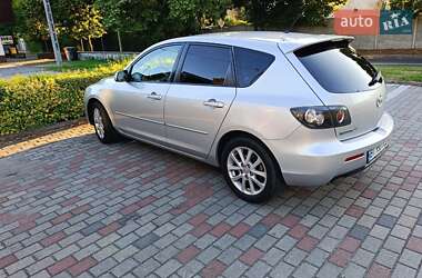 Хэтчбек Mazda 3 2009 в 
