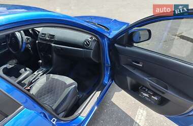 Седан Mazda 3 2005 в 