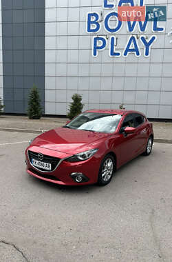 Хэтчбек Mazda 3 2016 в Кривом Роге