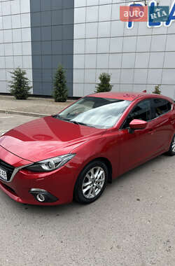 Хэтчбек Mazda 3 2016 в 