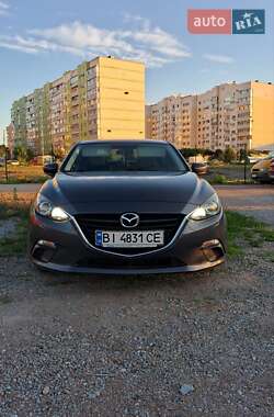 Седан Mazda 3 2016 в Полтаві