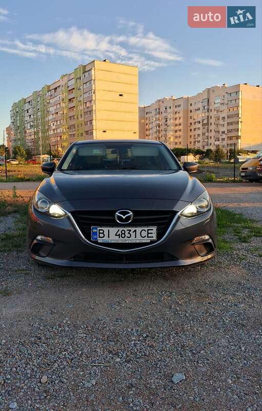 Седан Mazda 3 2016 в Полтаве