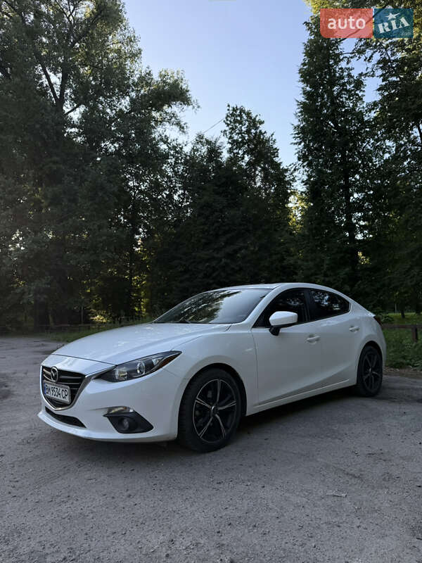 Седан Mazda 3 2015 в Сумах