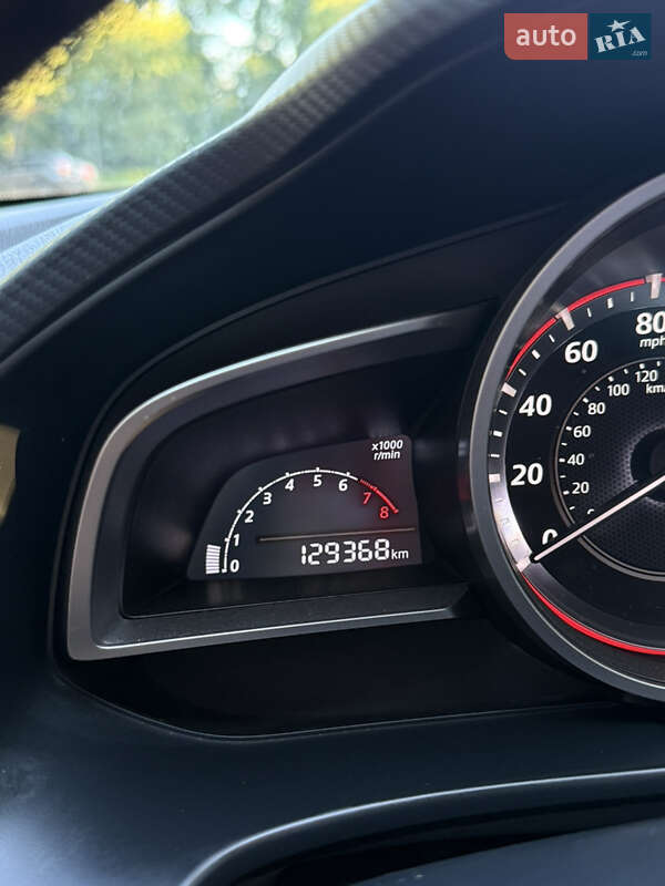 Седан Mazda 3 2015 в Сумах