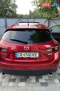Хэтчбек Mazda 3 2016 в 
