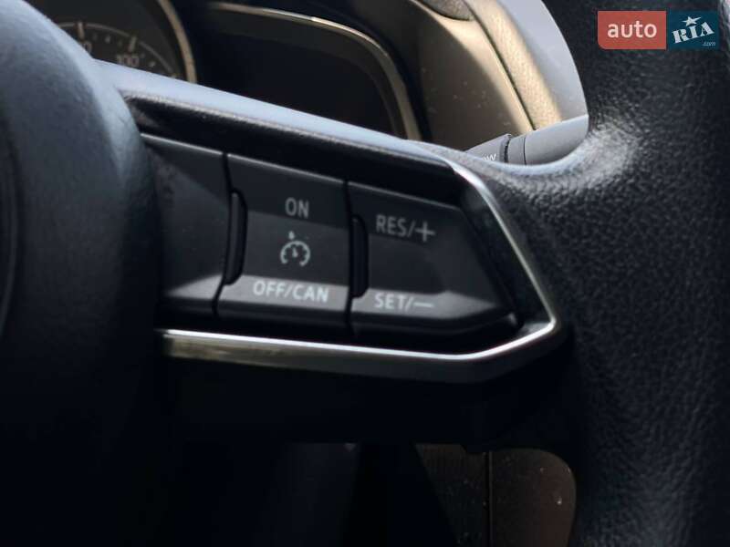 Седан Mazda 3 2017 в Киеве