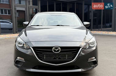 Седан Mazda 3 2015 в 
