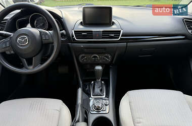 Седан Mazda 3 2015 в 