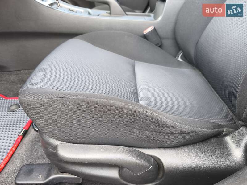 Седан Mazda 3 2010 в Дніпрі